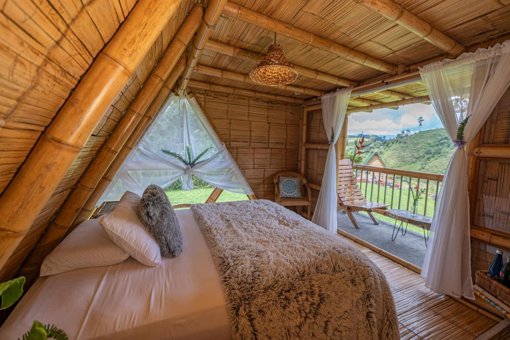 La Herradura Lodge Санта-Роса-де-Кабаль Экстерьер фото